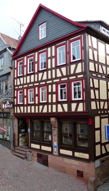 Grimmelshausen Hotel Gelnhausen Exterior photo